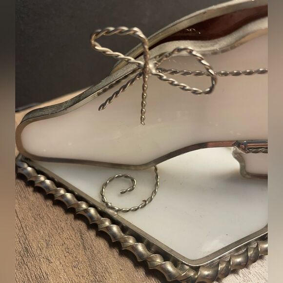 Vintage Stained Glass Standing Shoe Paperweight Ornament White EUC - Picture 3 of 9